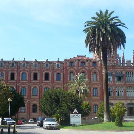 New! Apartment In Sarria Near Metro Barcelona Luaran gambar