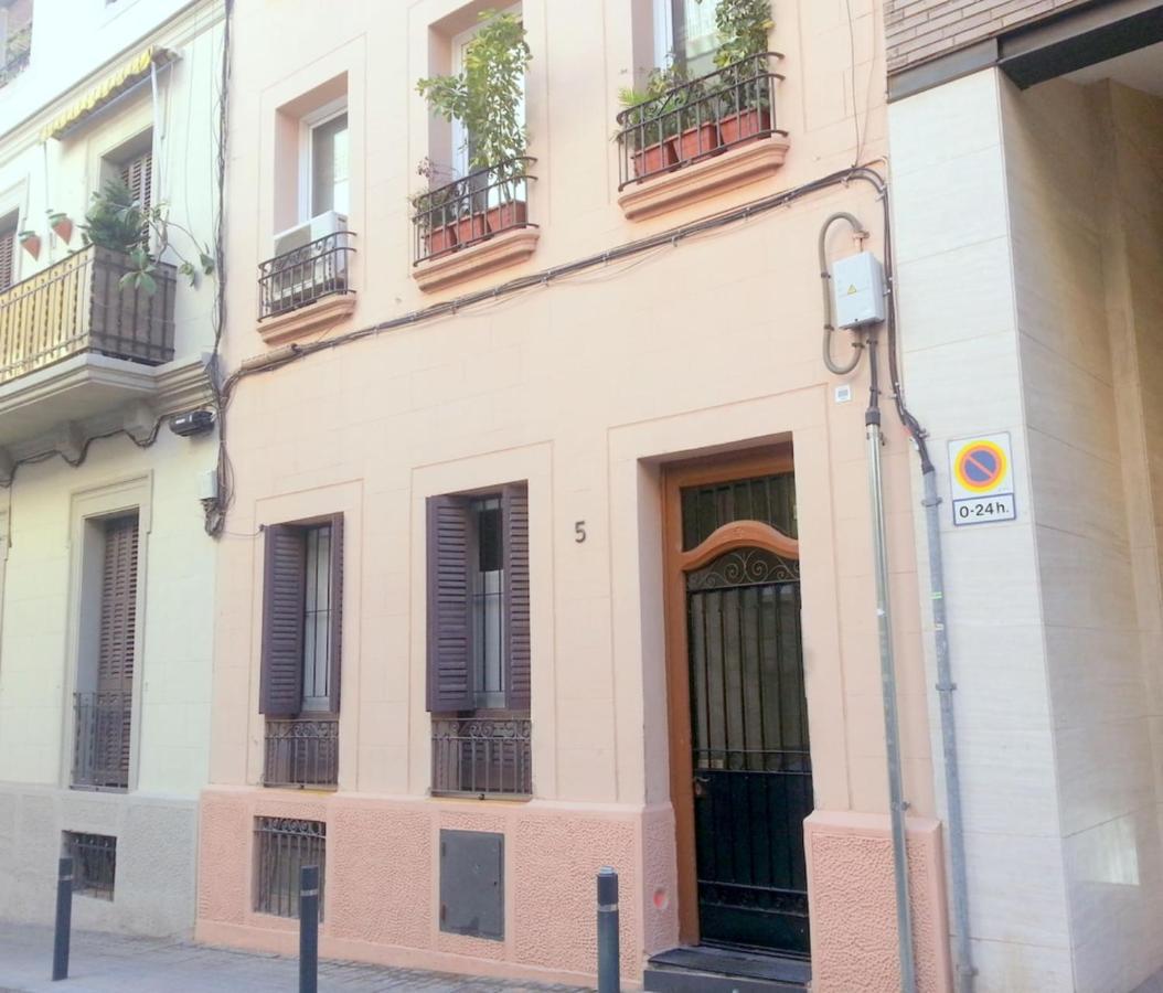 New! Apartment In Sarria Near Metro Barcelona Luaran gambar
