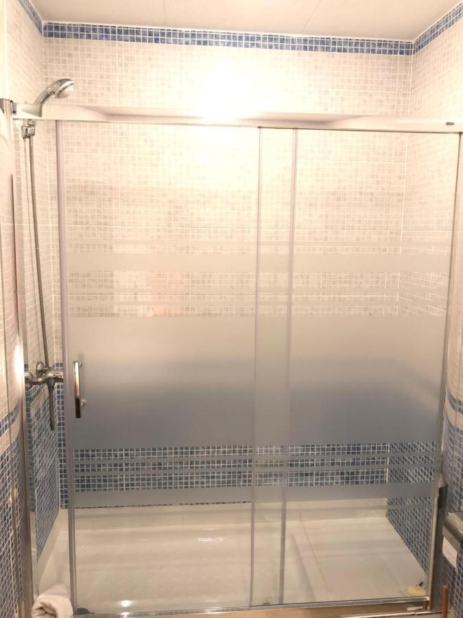 New! Apartment In Sarria Near Metro Barcelona Luaran gambar